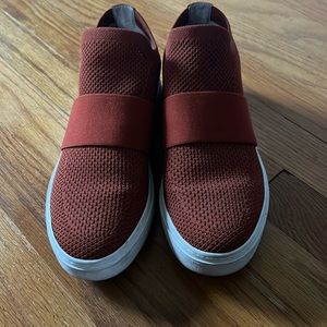 Eileen Fisher sneaker